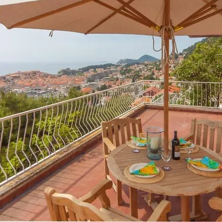 Villa Sofia - Amazing Views - 